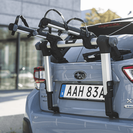 Thule OutWay Hanging three-bike hanging trunk bike rack aluminium