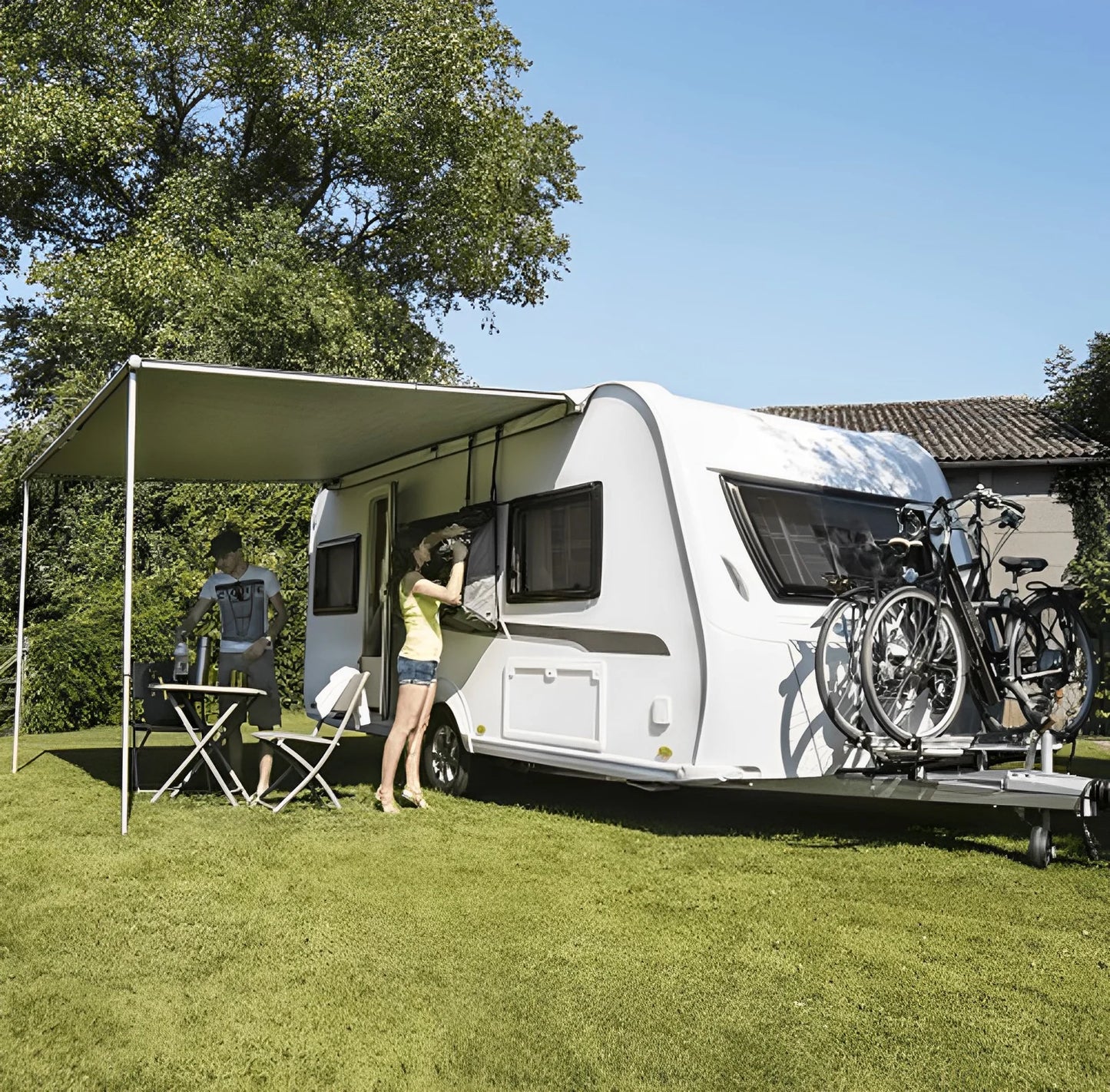 Thule Omnistor 1200 (White / Sapphire Blue) Awning