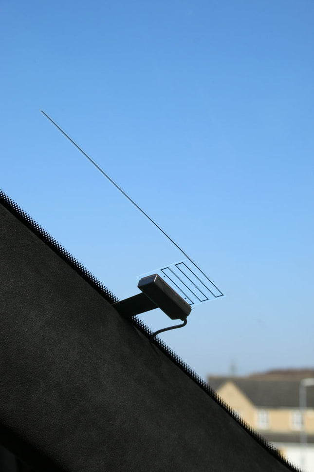 Road Angel Windscreen Mount DAB Antenna
