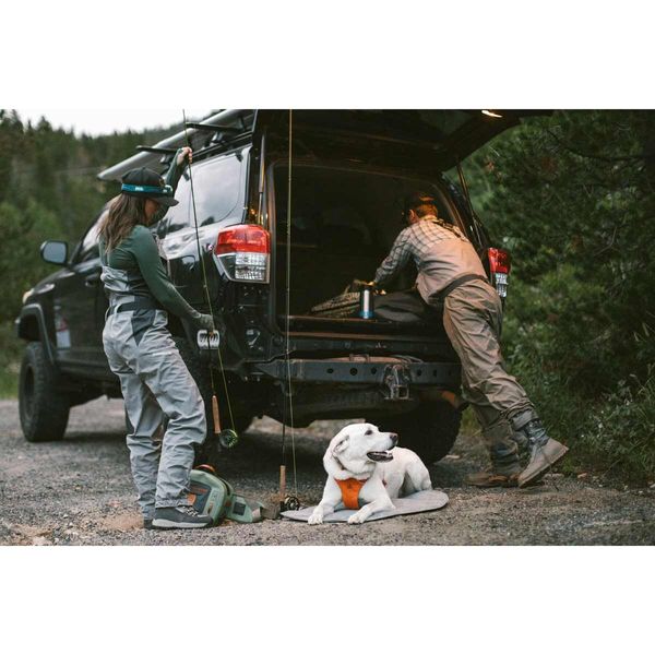 Ruffwear Highlands™ Dog Pad in Cloudburst Grey