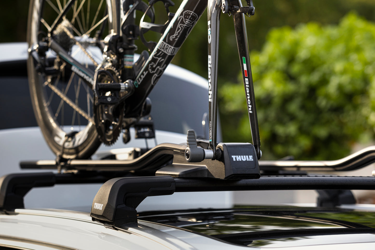Thule FastRide - Roof Bike Rack Fork Mount