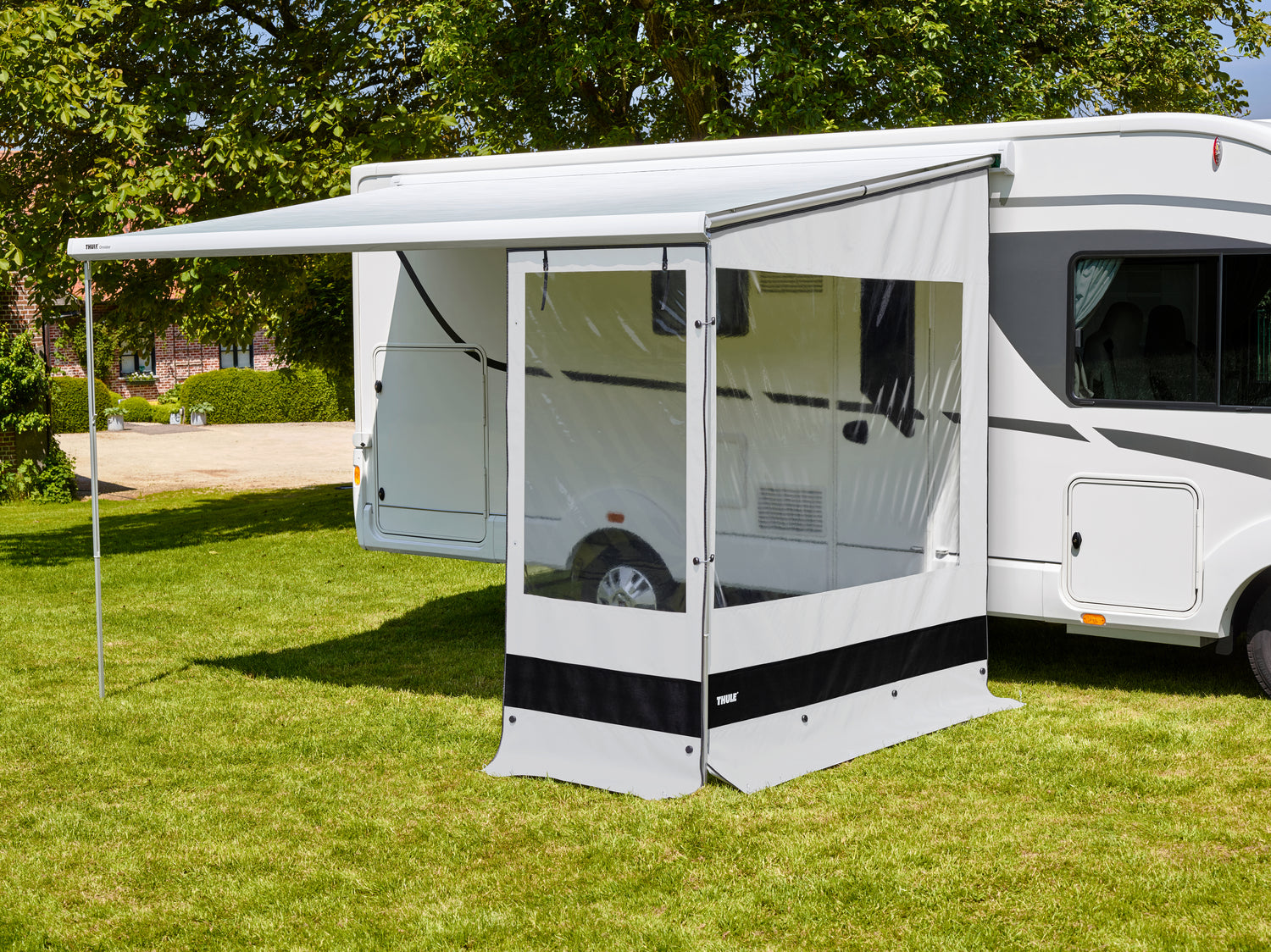 Thule Rain Blocker G2 Side Panel | Wind & Rain Protection for Awnings ...