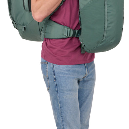 Thule Landmark 60L travel pack