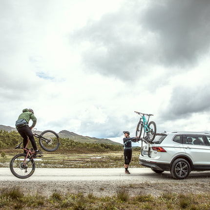 Thule OutWay Platform 2 cycle carrier Trunk bike rack 