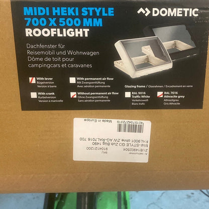 Dometic Midi Heki Style roof window, 700mm x 500mm 9104120058